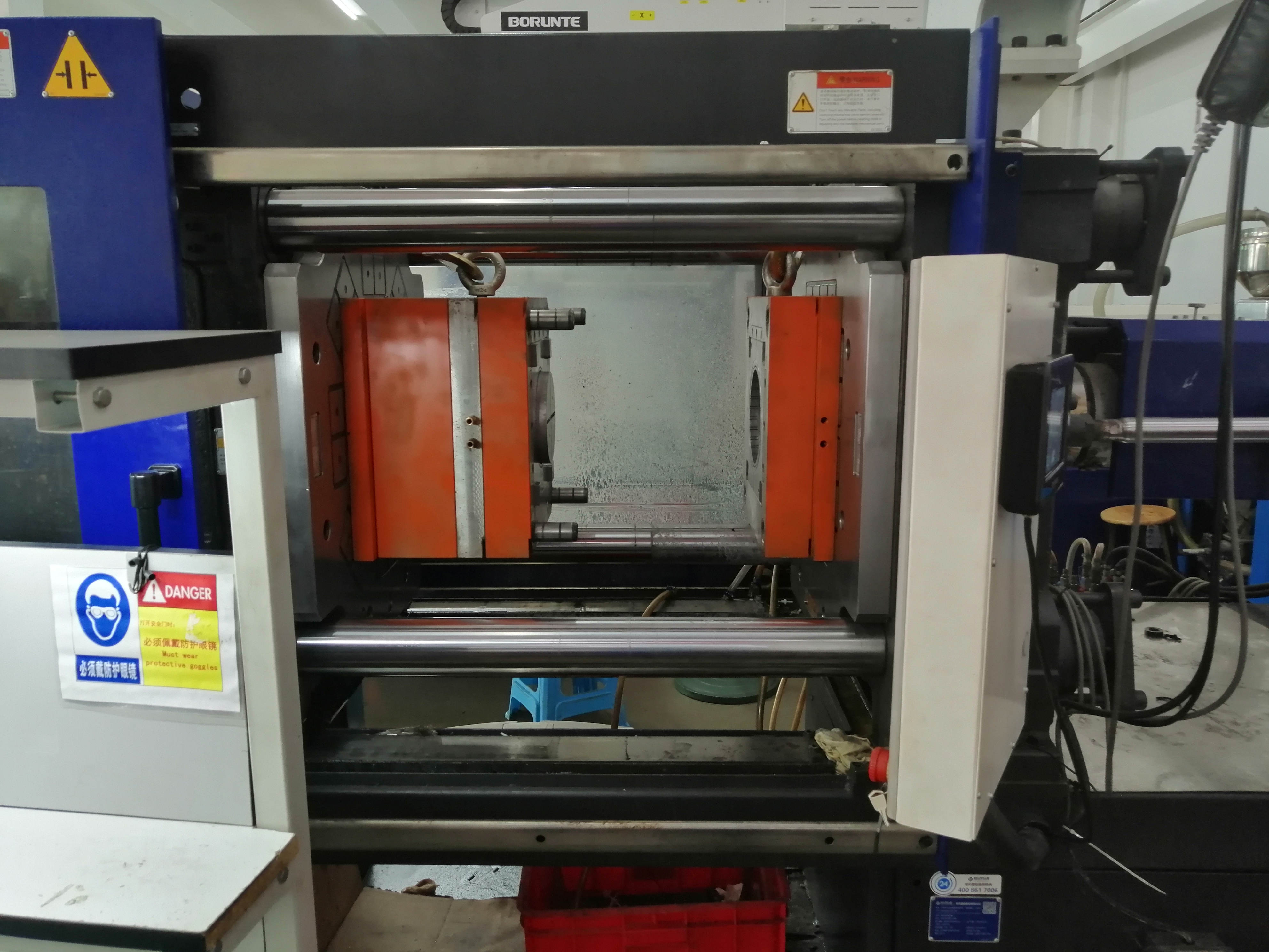 注塑機快速換模系統(tǒng),磁力模板