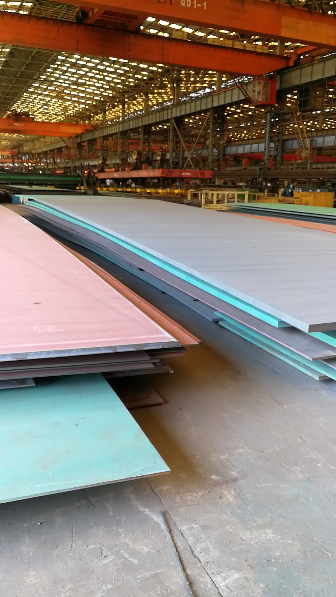 千豪磁電吊鋼板用夾具，電永磁吊具，磁力吊具