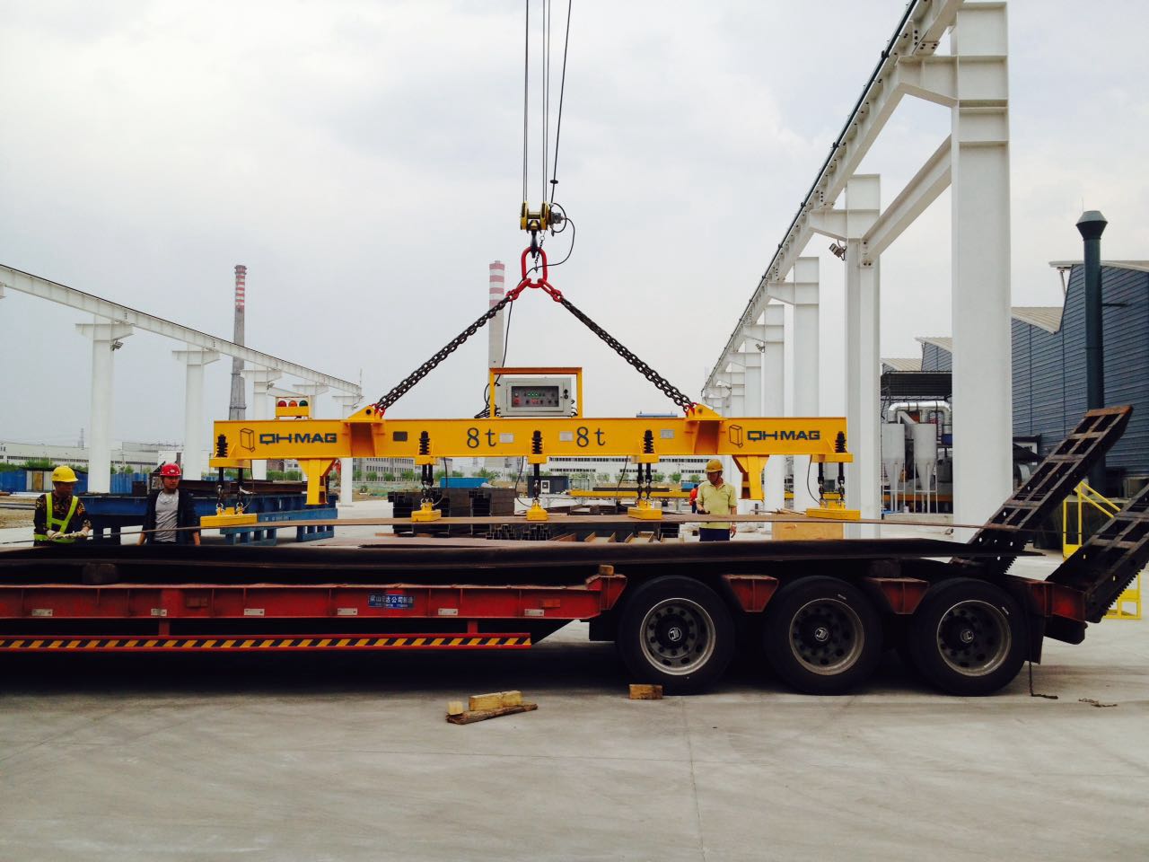 電永磁吊具搬運(yùn)鋼板，千豪